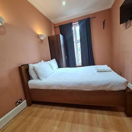 Cute One Bedroom Apartment Londen Buitenkant foto